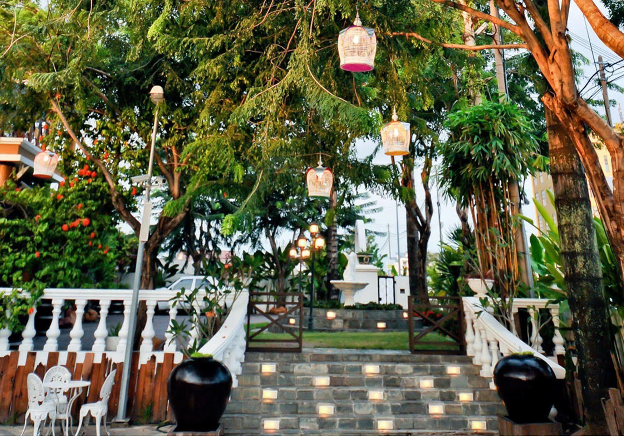 Npf Bali Villa Ipoh Exterior photo